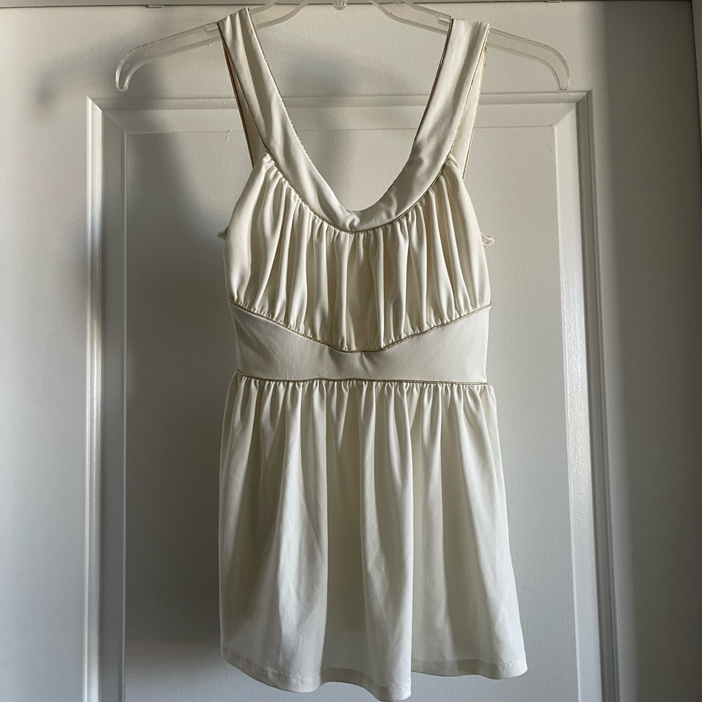 Arden B. Cute top